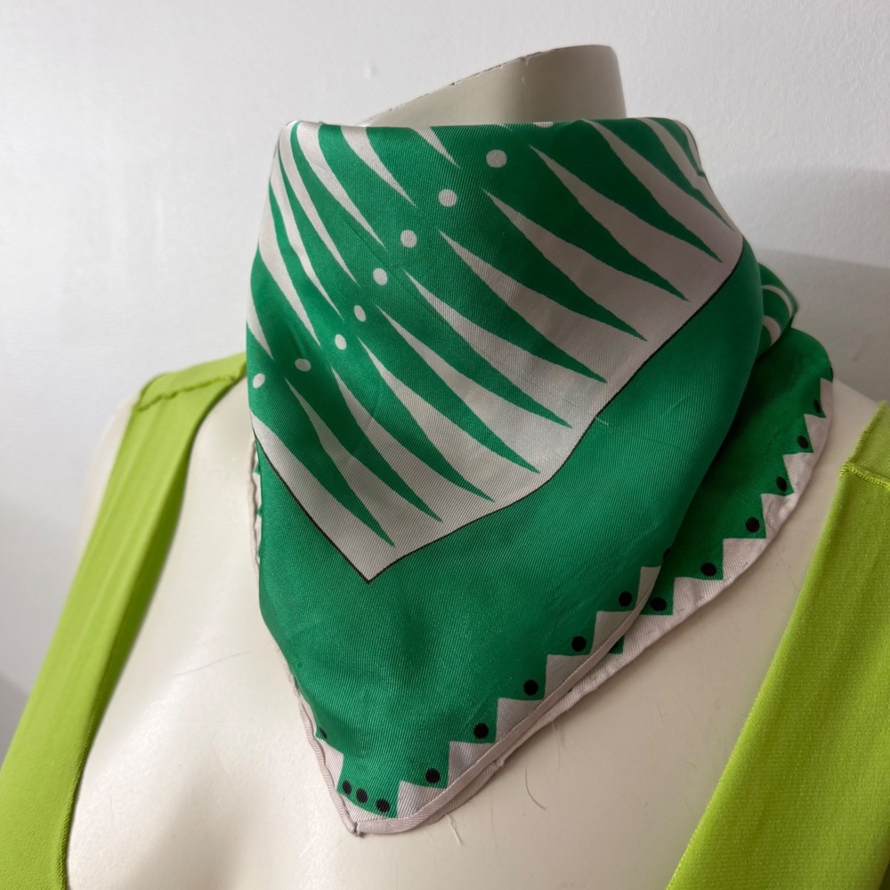 Unbranded Vintage Scarf Geometric Triangle Polka Dot Green White Retro Kitsch OS